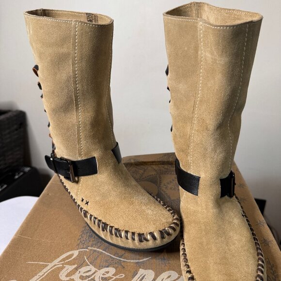 Free People Coronado Suede Mocc Moccasin Boots With Leather Fringe 7 New in Box - Picture 2 of 7